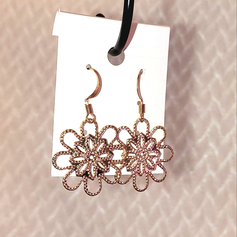 Flower earrings - fashion jewelry